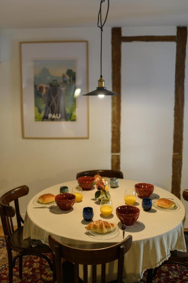 Pau: Superbe Appartement Climatise/Coeur De Ville Bagian luar foto